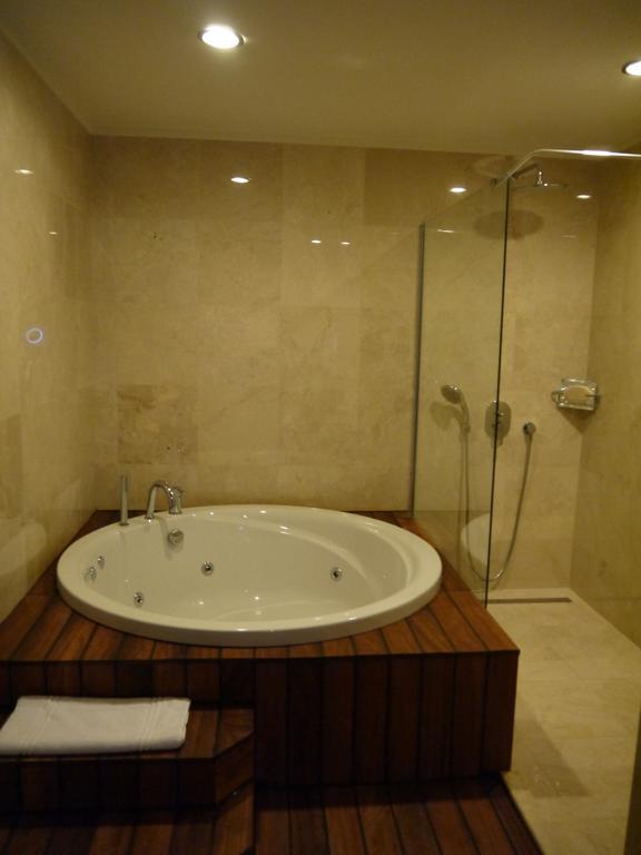 Rixos Duhok Hotel Room photo